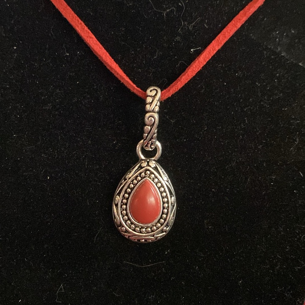 Elegant Red Pendant Necklace